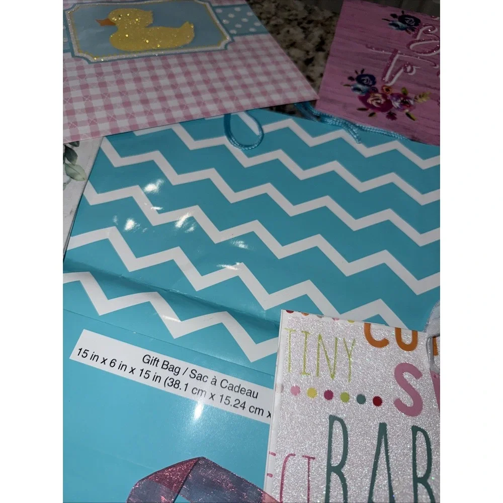 Lot of 13 Colorful Tote Gift‎ Bags w Handles birthday, baby Cmas Your BD. 3837